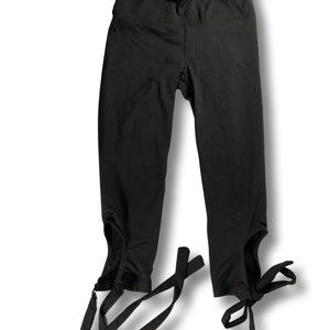 👣 5/$25 - Black Capri Legging w/ Ribbon Wrap Tie Detail